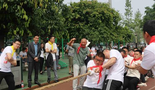 有陽光、微風(fēng)、草地的運(yùn)動(dòng)會(huì)，我們玩嗨了！