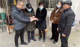 新春送暖！川恒集團慰問原川磷困難退休職工